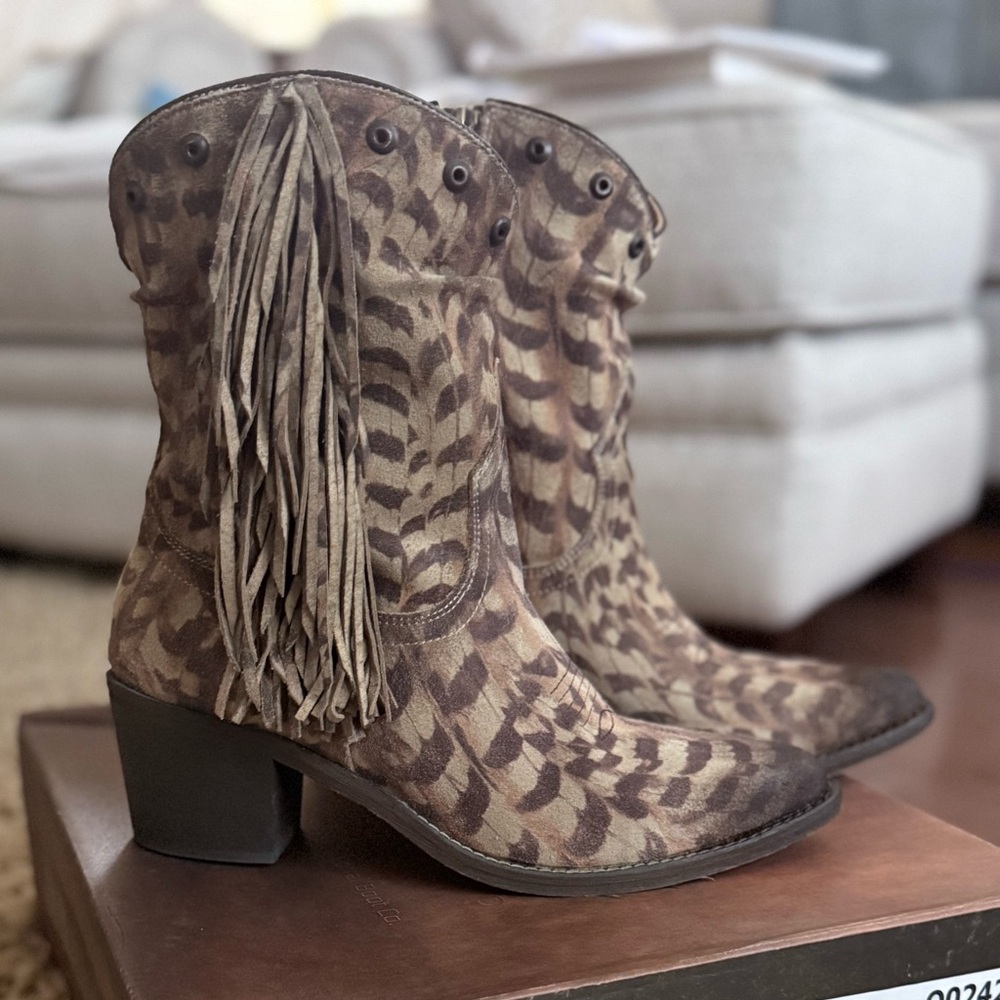 Circle G  Fringe Boots